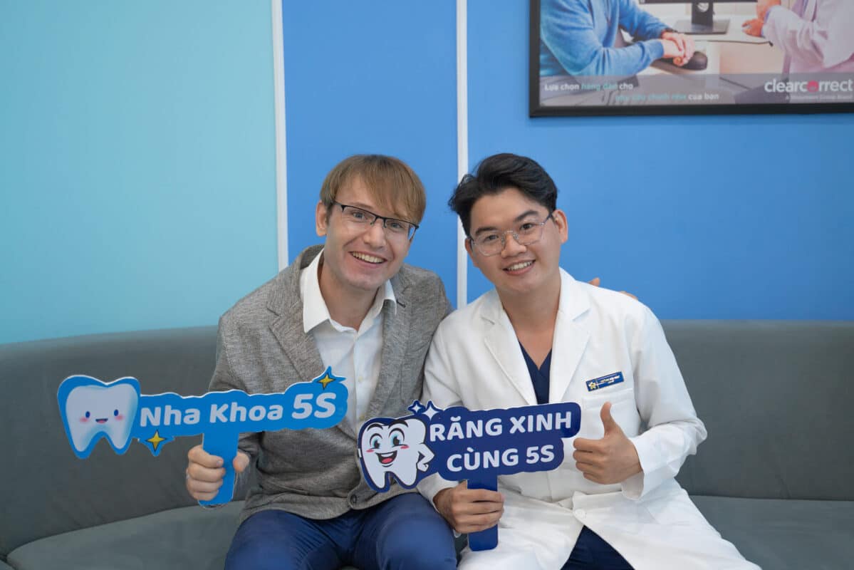 Khách người nước ngoài