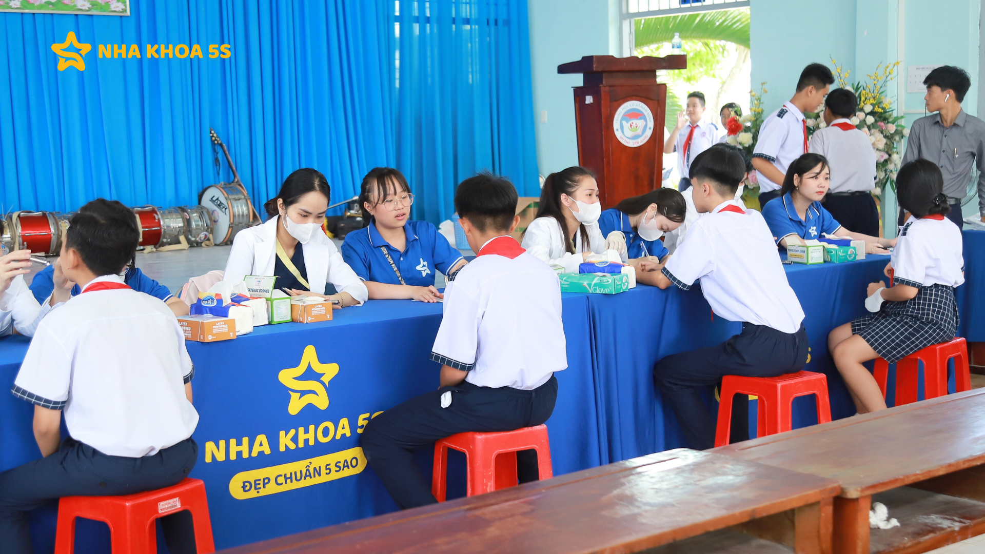 NHỮNG GIÂY PHÚT ĐÁNG NHỚ TẠI NHA KHOA HỌC ĐƯỜNG THCS NAM ĐỊNH NHỮNG GIÂY PHÚT ĐÁNG NHỚ TẠI NHA KHOA HỌC ĐƯỜNG THCS NAM ĐỊNH