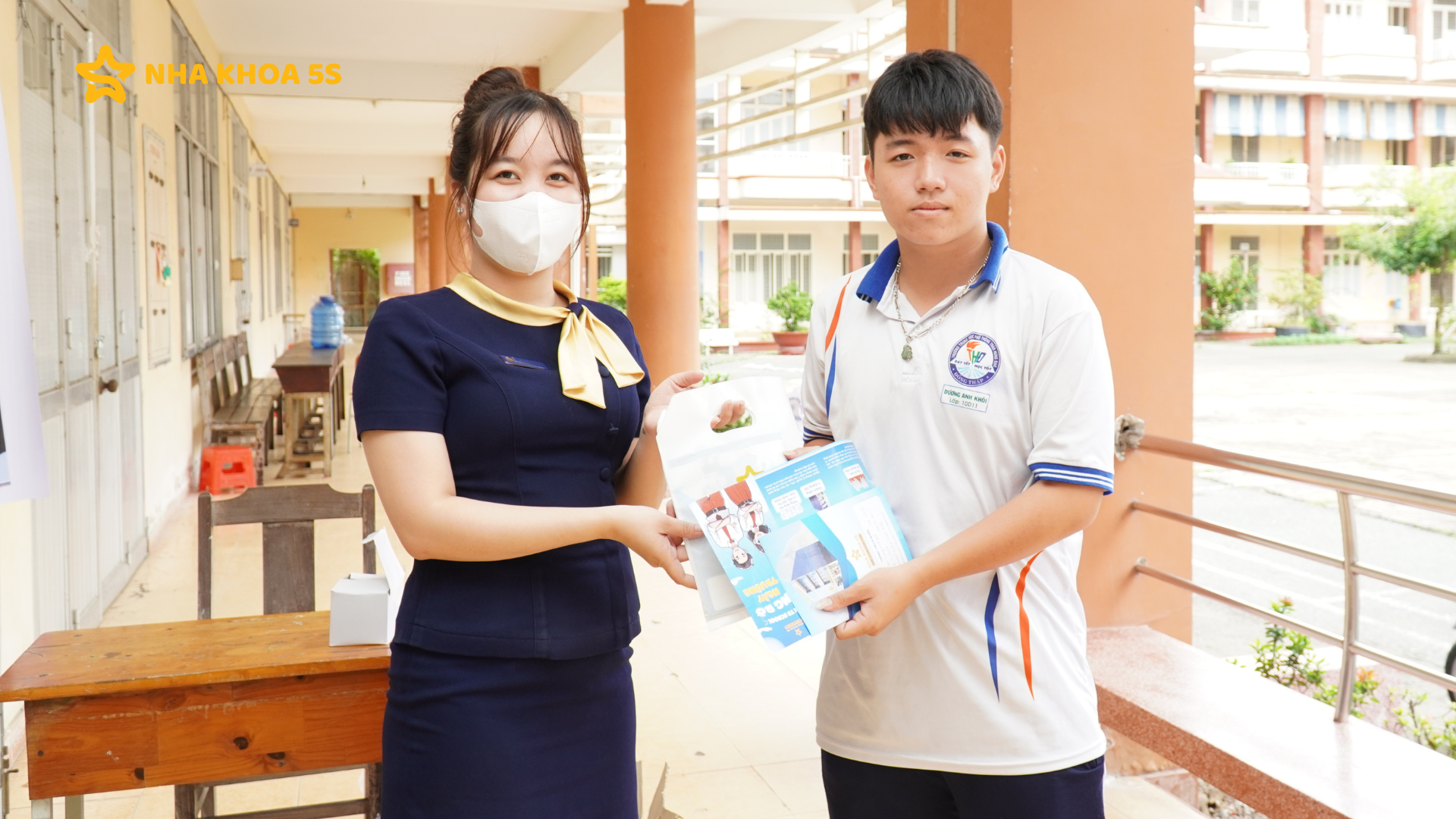 NHA KHOA HỌC ĐƯỜNG THPT TRẦN HƯNG ĐẠO: 650 HỌC SINH ĐƯỢC THĂM KHÁM RĂNG MIỆNG MIỄN PHÍ