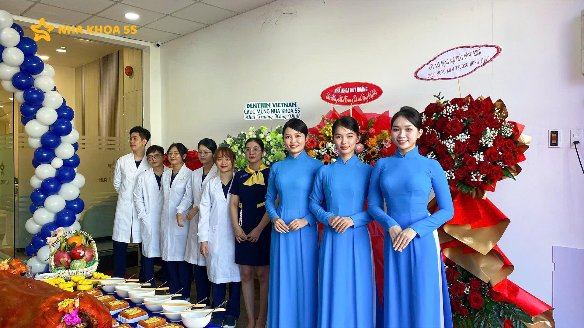 LỄ KHAI TRƯƠNG NHA KHOA 5S GÒ VẤP – SỰ KIỆN BÙNG NỔ ĐÁNH DẤU HÀNH TRÌNH MỚI LỄ KHAI TRƯƠNG NHA KHOA 5S GÒ VẤP – SỰ KIỆN BÙNG NỔ ĐÁNH DẤU HÀNH TRÌNH MỚI